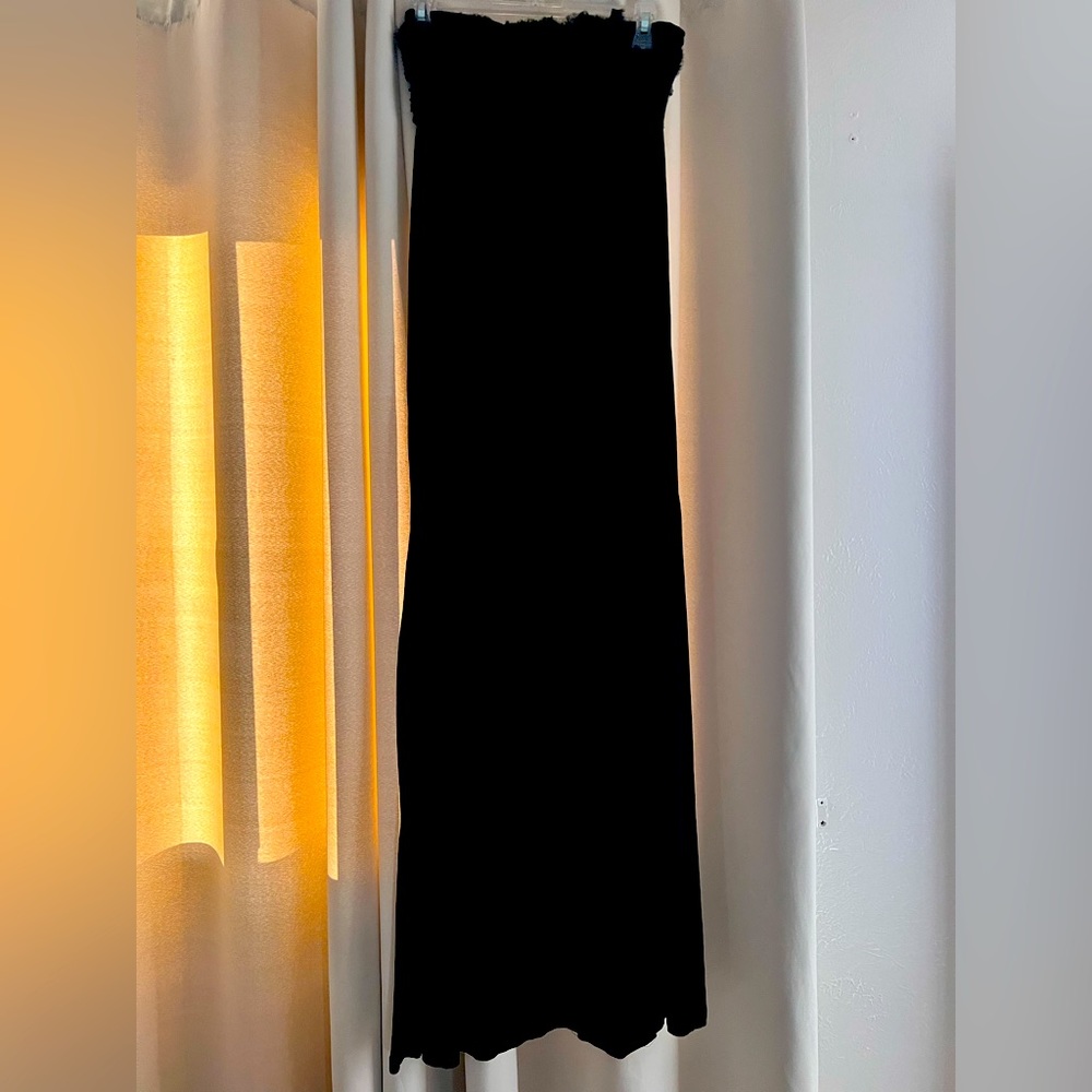 New York & Company black maxi dress. Top part is flowery, textured, and stretchy